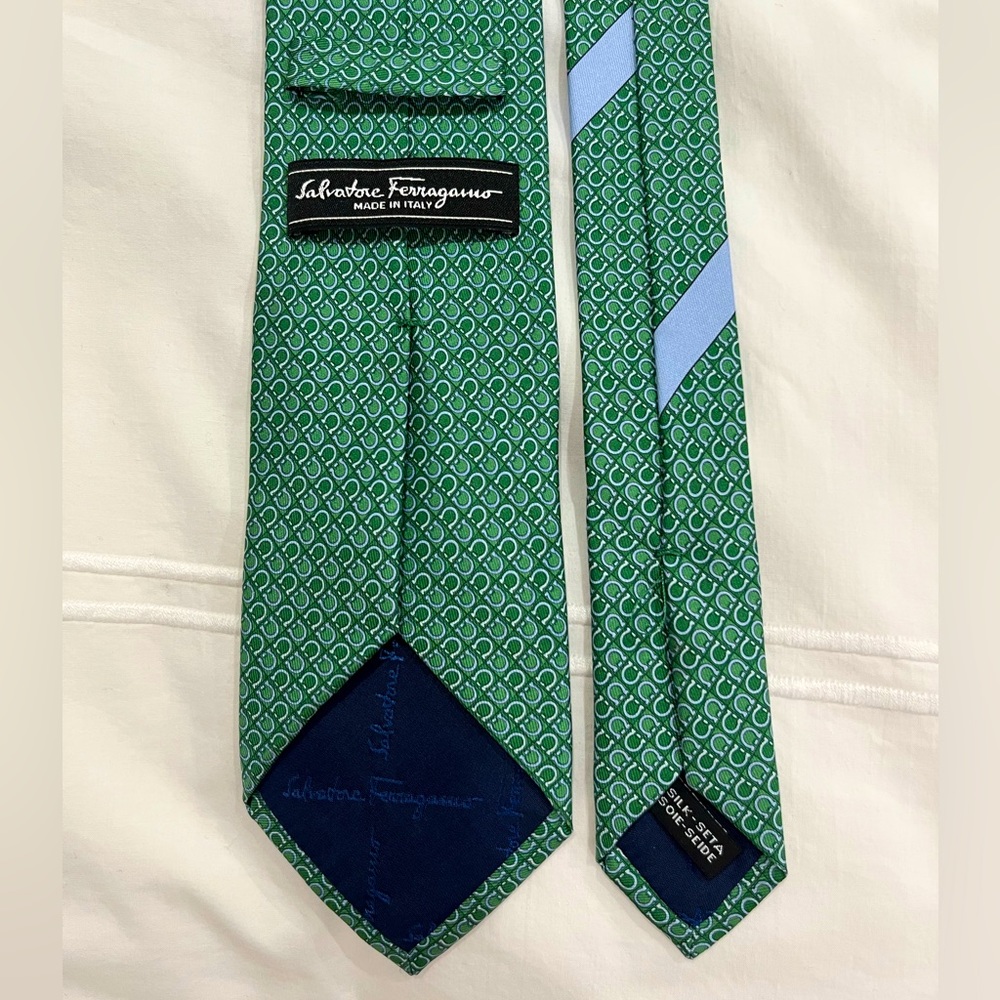 Salvatore Ferragamo Men’s Silk Tie - Green Print